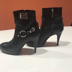 ☃️LUCIANO PAVODAN Authentic Patent Leather Italian Ancle Boots, 40